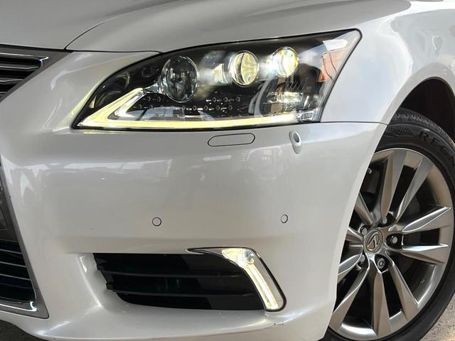 LS LS600h バージョンL マークレビンソンサウンド プリクラッシュセーフティシステム レーダークルーズコントロール レーンキープアシスト パワートランクリッド 純正18インチアルミ 黒革シート メモリー機能付きパワーシート(12枚目)