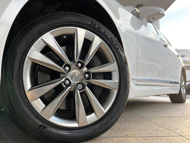 LS LS600h バージョンL マークレビンソンサウンド プリクラッシュセーフティシステム レーダークルーズコントロール レーンキープアシスト パワートランクリッド 純正18インチアルミ 黒革シート メモリー機能付きパワーシート(13枚目)