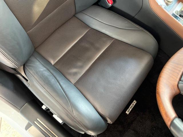 LS LS600h バージョンL マークレビンソンサウンド プリクラッシュセーフティシステム レーダークルーズコントロール レーンキープアシスト パワートランクリッド 純正18インチアルミ 黒革シート メモリー機能付きパワーシート(50枚目)
