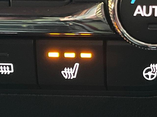 MAZDA3ファストバック 20Sバーガンディ セレクション 360度セーフティパッケージ レッドパーフォレーション革シート スマートブレーキサポート レーダークルーズコントロール ブラインドスポットモニタリング 純正18インチアルミ シートヒーター 純正ナビ(42枚目)