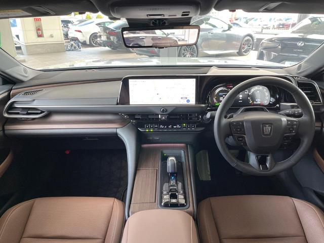 クラウン Z モデリスタフルエアロ パノラマルーフ ミッドブラウンプレミアムナッパ革シート パノラミックビューモニター セーフティシステム 純正19インチアルミ 全席シートベンチレーション デジタルインナーミラー(2枚目)