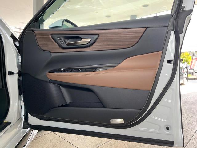 クラウン Z モデリスタフルエアロ パノラマルーフ ミッドブラウンプレミアムナッパ革シート パノラミックビューモニター セーフティシステム 純正19インチアルミ 全席シートベンチレーション デジタルインナーミラー(39枚目)