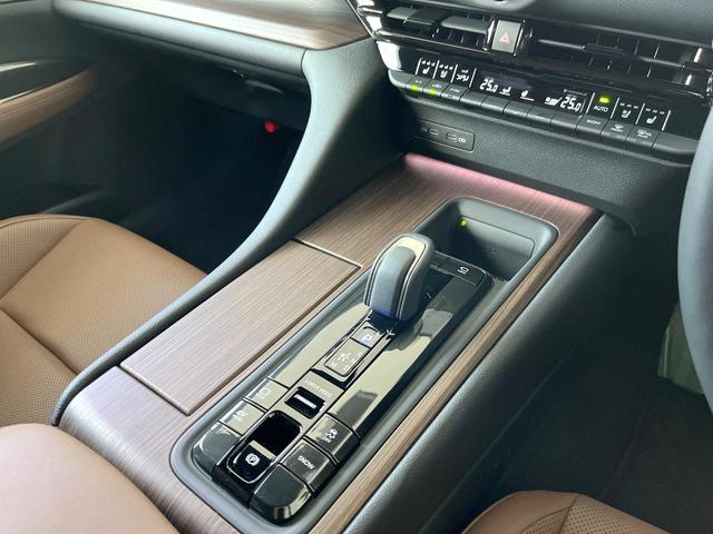 クラウン Z モデリスタフルエアロ パノラマルーフ ミッドブラウンプレミアムナッパ革シート パノラミックビューモニター セーフティシステム 純正19インチアルミ 全席シートベンチレーション デジタルインナーミラー(54枚目)