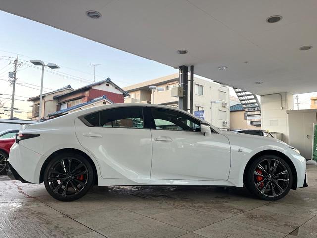 ＩＳ ＩＳ３００ｈ　Ｆスポーツ　４ＷＤ　マークレビンソンサウンド　パノラミックビューモニター　オレンジブレーキキャリパー　革スポーツシートセット　セーフティシステムプラス　ブラインドスポットモニター　ＬＥＤヘッドライト　ＥＴＣ２．０（33枚目）