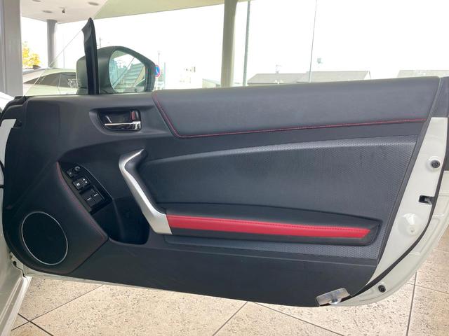 86 GT 後期 HKS車高調 純正17インチアルミ クルーズコントロール バックカメラ LEDヘッドライト パドルシフト ブラックファブリックシート アルミペダル デジタルスピードメーター ワンオーナー ETC(34枚目)