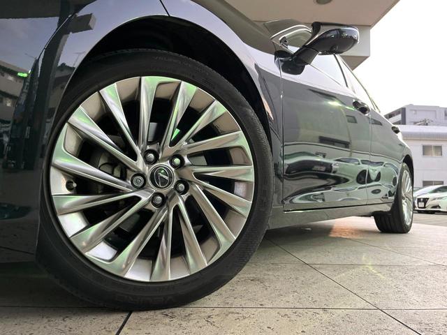 ＥＳ ＥＳ３００ｈ　バージョンＬ　デジタルインナーミラー　パノラミックビューモニター　マークレビンソンサウンド　ムーンルーフ　ブラインドスポット　パドルシフト　純正１８インチアルミ　メモリー機能付きパワーシート　パワートランクリッド（14枚目）