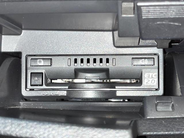 ＥＳ ＥＳ３００ｈ　バージョンＬ　デジタルインナーミラー　パノラミックビューモニター　マークレビンソンサウンド　ムーンルーフ　ブラインドスポット　パドルシフト　純正１８インチアルミ　メモリー機能付きパワーシート　パワートランクリッド（42枚目）