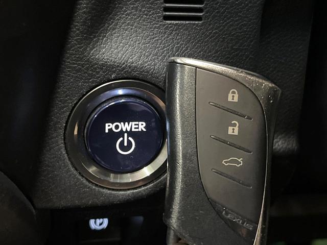 ＥＳ ＥＳ３００ｈ　バージョンＬ　デジタルインナーミラー　パノラミックビューモニター　マークレビンソンサウンド　ムーンルーフ　ブラインドスポット　パドルシフト　純正１８インチアルミ　メモリー機能付きパワーシート　パワートランクリッド（52枚目）