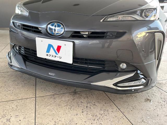 プリウス Ａツーリングセレクション　モデリスタエアロ　プリクラッシュセーフティ　レーダークルーズコントロール　ブラインドスポットモニター　純正１７インチアルミ　黒革シート　シートヒーター　ＬＥＤヘッドライト＆フォグ　パワーシート　ＥＴＣ（3枚目）