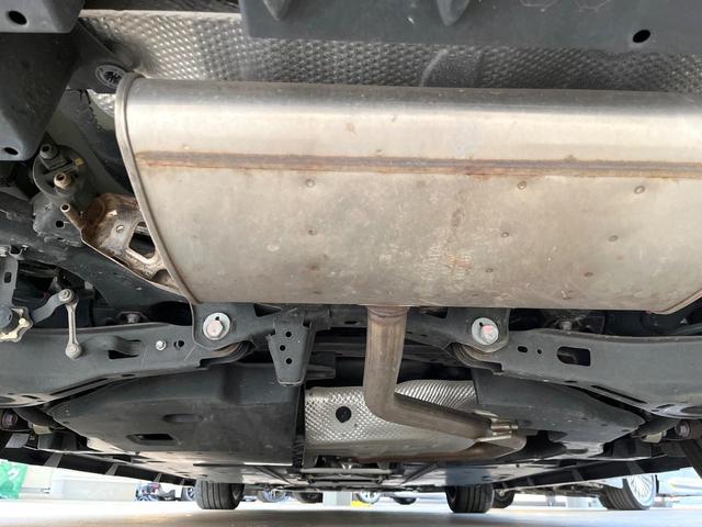 プリウス Ａツーリングセレクション　モデリスタエアロ　プリクラッシュセーフティ　レーダークルーズコントロール　ブラインドスポットモニター　純正１７インチアルミ　黒革シート　シートヒーター　ＬＥＤヘッドライト＆フォグ　パワーシート　ＥＴＣ（20枚目）