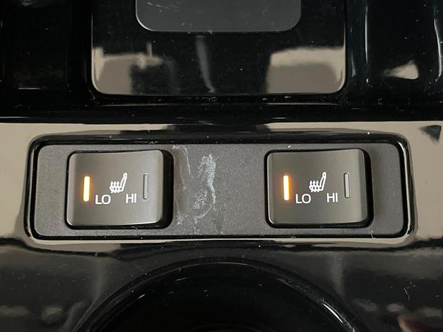 プリウス Ａツーリングセレクション　モデリスタエアロ　プリクラッシュセーフティ　レーダークルーズコントロール　ブラインドスポットモニター　純正１７インチアルミ　黒革シート　シートヒーター　ＬＥＤヘッドライト＆フォグ　パワーシート　ＥＴＣ（41枚目）