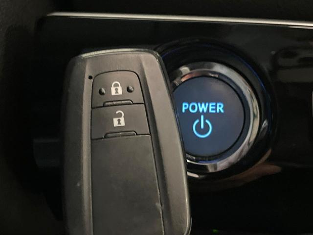 プリウス Ａツーリングセレクション　モデリスタエアロ　プリクラッシュセーフティ　レーダークルーズコントロール　ブラインドスポットモニター　純正１７インチアルミ　黒革シート　シートヒーター　ＬＥＤヘッドライト＆フォグ　パワーシート　ＥＴＣ（47枚目）