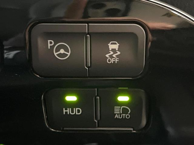 プリウス Ａツーリングセレクション　モデリスタエアロ　プリクラッシュセーフティ　レーダークルーズコントロール　ブラインドスポットモニター　純正１７インチアルミ　黒革シート　シートヒーター　ＬＥＤヘッドライト＆フォグ　パワーシート　ＥＴＣ（48枚目）