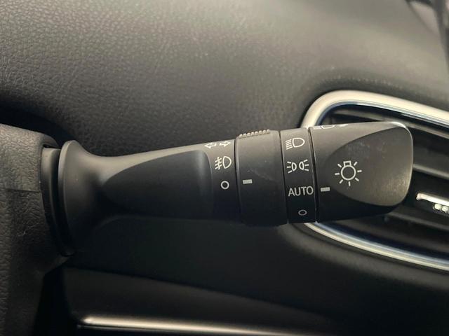 プリウス Ａツーリングセレクション　モデリスタエアロ　プリクラッシュセーフティ　レーダークルーズコントロール　ブラインドスポットモニター　純正１７インチアルミ　黒革シート　シートヒーター　ＬＥＤヘッドライト＆フォグ　パワーシート　ＥＴＣ（56枚目）