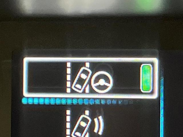 プリウス Ａツーリングセレクション　モデリスタエアロ　プリクラッシュセーフティ　レーダークルーズコントロール　ブラインドスポットモニター　純正１７インチアルミ　黒革シート　シートヒーター　ＬＥＤヘッドライト＆フォグ　パワーシート　ＥＴＣ（60枚目）