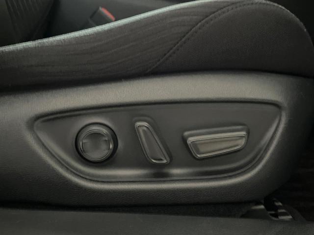 クラウンハイブリッド ＲＳ　プリクラッシュセーフティ　レーダークルーズコントロール　３眼ＬＥＤヘッドライト＆フォグ　純正１８インチアルミ　ブラックファブリックシート　革巻きステアリング　パドルシフト　ステアリングヒーター　ＥＴＣ（39枚目）
