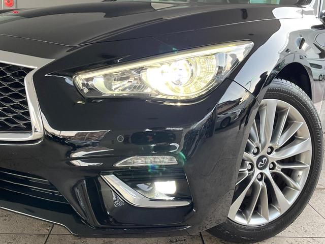 スカイライン ２００ＧＴ－ｔタイプＰ　全周囲カメラ　インテリジェントクルーズコントロール　純正１８インチアルミ　運転席メモリー機能付きパワーシート　前席シートヒーター　左右独立オートエアコン　ＬＥＤヘッドライト／フロントフォグ　禁煙車（12枚目）