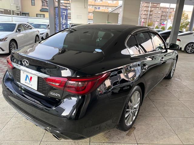 スカイライン ２００ＧＴ－ｔタイプＰ　全周囲カメラ　インテリジェントクルーズコントロール　純正１８インチアルミ　運転席メモリー機能付きパワーシート　前席シートヒーター　左右独立オートエアコン　ＬＥＤヘッドライト／フロントフォグ　禁煙車（17枚目）