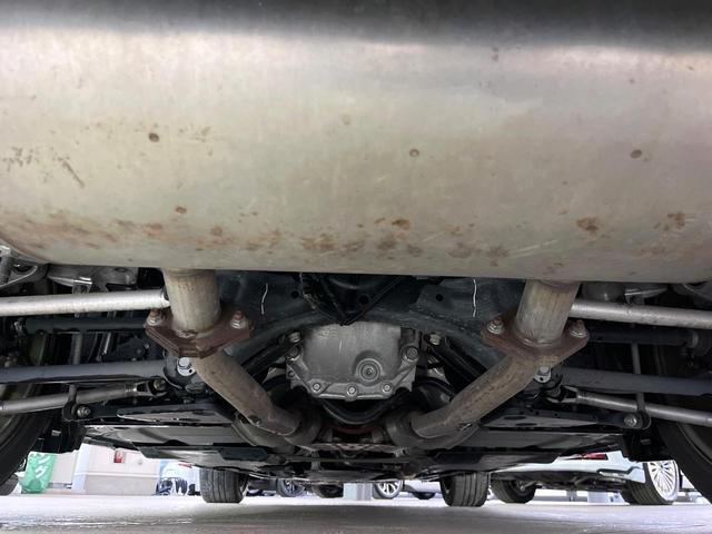 スカイライン ２００ＧＴ－ｔタイプＰ　全周囲カメラ　インテリジェントクルーズコントロール　純正１８インチアルミ　運転席メモリー機能付きパワーシート　前席シートヒーター　左右独立オートエアコン　ＬＥＤヘッドライト／フロントフォグ　禁煙車（19枚目）