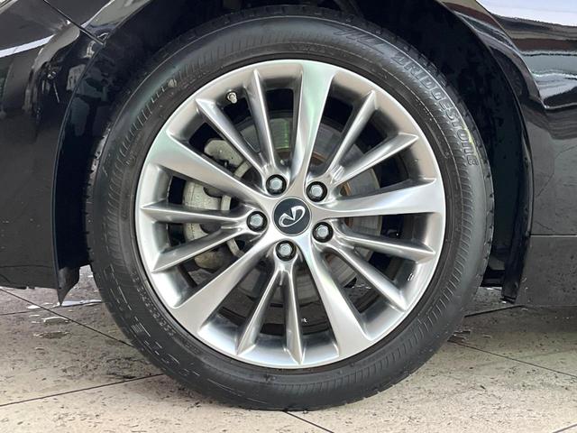 スカイライン ２００ＧＴ－ｔタイプＰ　全周囲カメラ　インテリジェントクルーズコントロール　純正１８インチアルミ　運転席メモリー機能付きパワーシート　前席シートヒーター　左右独立オートエアコン　ＬＥＤヘッドライト／フロントフォグ　禁煙車（24枚目）