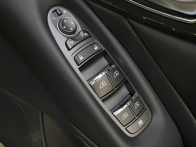 スカイライン ２００ＧＴ－ｔタイプＰ　全周囲カメラ　インテリジェントクルーズコントロール　純正１８インチアルミ　運転席メモリー機能付きパワーシート　前席シートヒーター　左右独立オートエアコン　ＬＥＤヘッドライト／フロントフォグ　禁煙車（35枚目）