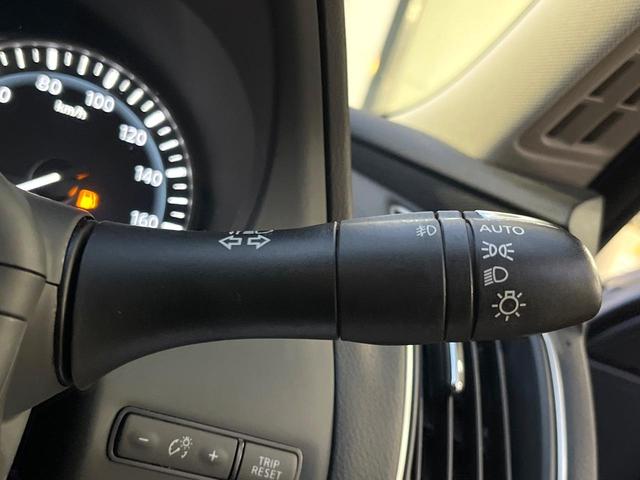 スカイライン ２００ＧＴ－ｔタイプＰ　全周囲カメラ　インテリジェントクルーズコントロール　純正１８インチアルミ　運転席メモリー機能付きパワーシート　前席シートヒーター　左右独立オートエアコン　ＬＥＤヘッドライト／フロントフォグ　禁煙車（47枚目）