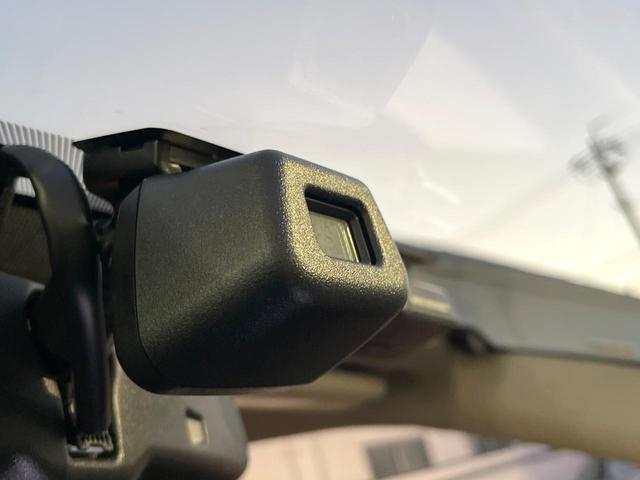 スカイライン ２００ＧＴ－ｔタイプＰ　全周囲カメラ　インテリジェントクルーズコントロール　純正１８インチアルミ　運転席メモリー機能付きパワーシート　前席シートヒーター　左右独立オートエアコン　ＬＥＤヘッドライト／フロントフォグ　禁煙車（61枚目）