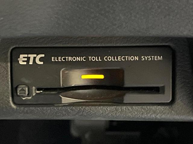 スカイライン ２００ＧＴ－ｔタイプＰ　全周囲カメラ　インテリジェントクルーズコントロール　純正１８インチアルミ　運転席メモリー機能付きパワーシート　前席シートヒーター　左右独立オートエアコン　ＬＥＤヘッドライト／フロントフォグ　禁煙車（65枚目）