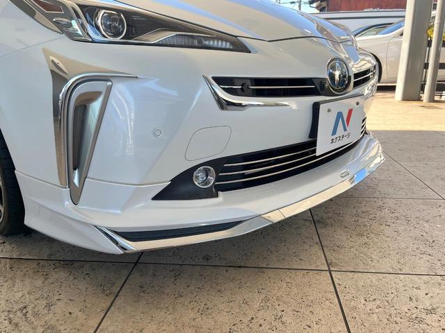 プリウス Ｓツーリングセレクション　禁煙車　後期型　モデリスタフルエアロ　レオニス製１８インチＡＷ　パノラミックビューモニター　セーフティセンス　ＬＥＤヘッドライト　クールグレー内装　スマートキー　革巻ステアリング　シートヒーター（3枚目）