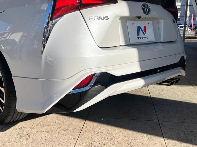 プリウス Ｓツーリングセレクション　禁煙車　後期型　モデリスタフルエアロ　レオニス製１８インチＡＷ　パノラミックビューモニター　セーフティセンス　ＬＥＤヘッドライト　クールグレー内装　スマートキー　革巻ステアリング　シートヒーター（5枚目）