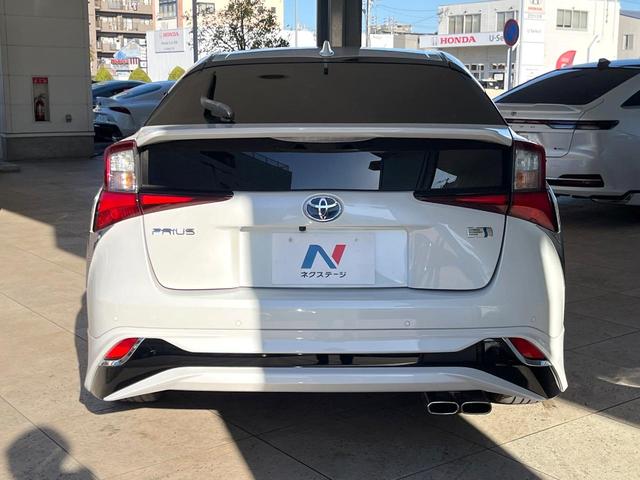 プリウス Ｓツーリングセレクション　禁煙車　後期型　モデリスタフルエアロ　レオニス製１８インチＡＷ　パノラミックビューモニター　セーフティセンス　ＬＥＤヘッドライト　クールグレー内装　スマートキー　革巻ステアリング　シートヒーター（16枚目）