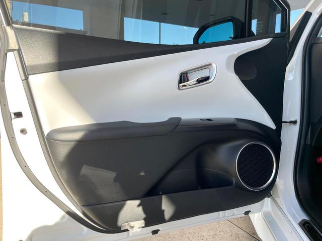 プリウス Ｓツーリングセレクション　禁煙車　後期型　モデリスタフルエアロ　レオニス製１８インチＡＷ　パノラミックビューモニター　セーフティセンス　ＬＥＤヘッドライト　クールグレー内装　スマートキー　革巻ステアリング　シートヒーター（35枚目）