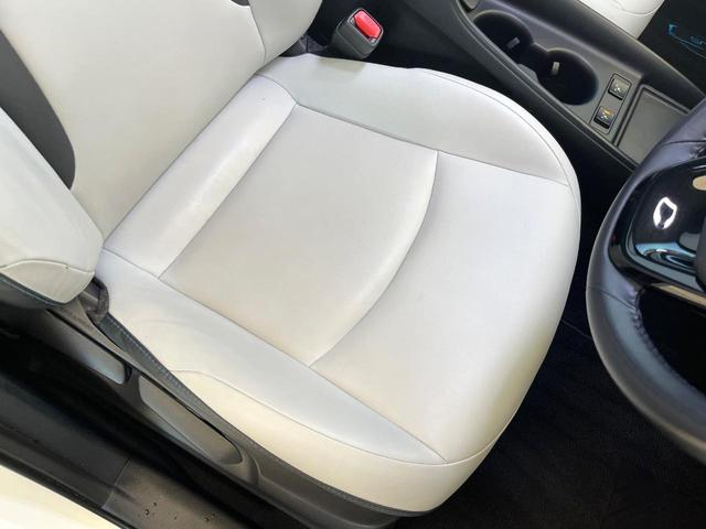 プリウス Ｓツーリングセレクション　禁煙車　後期型　モデリスタフルエアロ　レオニス製１８インチＡＷ　パノラミックビューモニター　セーフティセンス　ＬＥＤヘッドライト　クールグレー内装　スマートキー　革巻ステアリング　シートヒーター（38枚目）