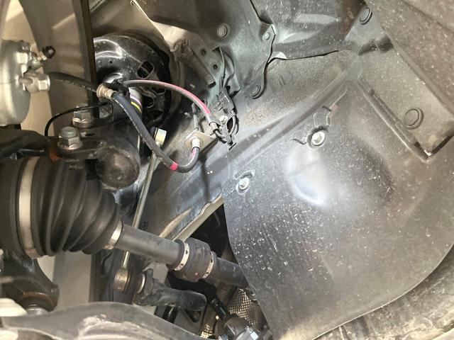 ＥＳ ＥＳ３００ｈ　バージョンＬ　ムーンルーフ　パノラミックビューモニター　セーフティシステムプラス　ブラインドスポットモニター　３眼ＬＥＤヘッドライト　純正１８インチアルミ　パドルシフト　セミアニリン革シート　シートヒーター　禁煙（20枚目）