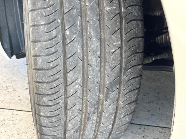 ＥＳ ＥＳ３００ｈ　バージョンＬ　ムーンルーフ　パノラミックビューモニター　セーフティシステムプラス　ブラインドスポットモニター　３眼ＬＥＤヘッドライト　純正１８インチアルミ　パドルシフト　セミアニリン革シート　シートヒーター　禁煙（26枚目）