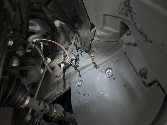 ＥＳ ＥＳ３００ｈ　バージョンＬ　後期　ムーンルーフ　パノラミックビューモニター　セーフティシステムプラス　３眼ＬＥＤヘッドライト　ハンズフリーパワートランクリッド　純正１８インチアルミ　黒革シート　メモリー機能付きパワーシート　禁煙（20枚目）