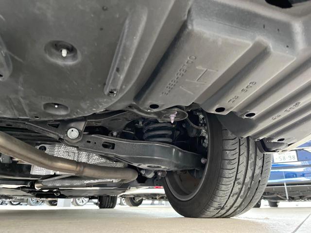 ＥＳ ＥＳ３００ｈ　バージョンＬ　後期　ムーンルーフ　パノラミックビューモニター　セーフティシステムプラス　３眼ＬＥＤヘッドライト　ハンズフリーパワートランクリッド　純正１８インチアルミ　黒革シート　メモリー機能付きパワーシート　禁煙（27枚目）