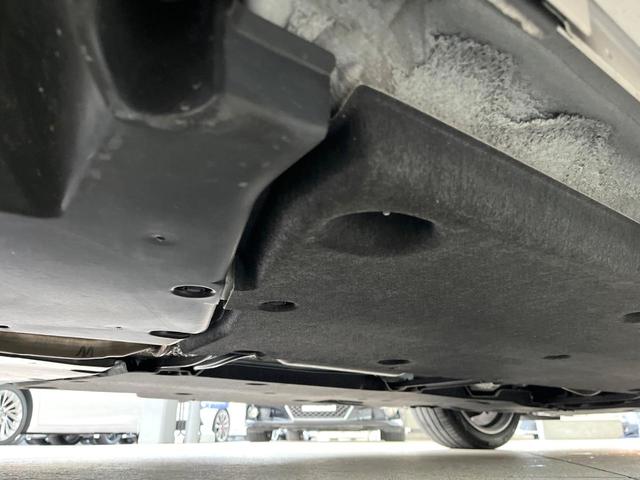 ＥＳ ＥＳ３００ｈ　バージョンＬ　後期　ムーンルーフ　パノラミックビューモニター　セーフティシステムプラス　３眼ＬＥＤヘッドライト　ハンズフリーパワートランクリッド　純正１８インチアルミ　黒革シート　メモリー機能付きパワーシート　禁煙（28枚目）