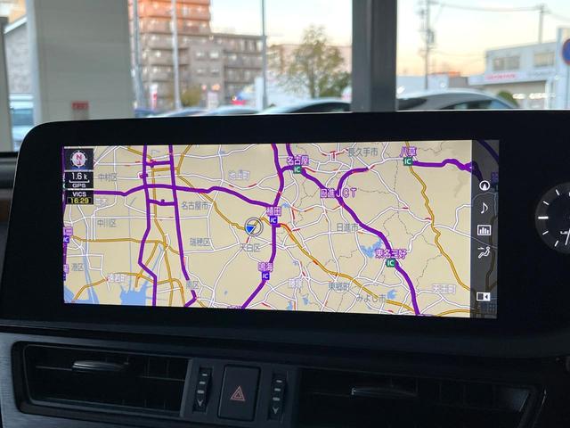 ＥＳ ＥＳ３００ｈ　バージョンＬ　後期　ムーンルーフ　パノラミックビューモニター　セーフティシステムプラス　３眼ＬＥＤヘッドライト　ハンズフリーパワートランクリッド　純正１８インチアルミ　黒革シート　メモリー機能付きパワーシート　禁煙（52枚目）