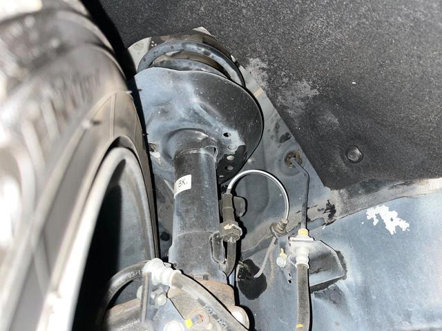 アコードハイブリッド ＥＸ　ホンダセンシング　純正１８インチアルミ　ブラックハーフレザーシート　パドルシフト　電動サンシェード　メモリー機能付きパワーシート　ＬＥＤヘッドライト＆フォグ　革巻きステアリング　純正ＨＤＤナビ　禁煙（21枚目）