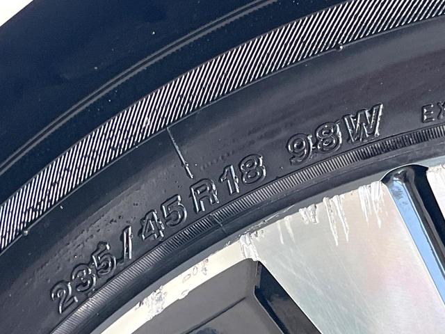 アコードハイブリッド ＥＸ　ホンダセンシング　純正１８インチアルミ　ブラックハーフレザーシート　パドルシフト　電動サンシェード　メモリー機能付きパワーシート　ＬＥＤヘッドライト＆フォグ　革巻きステアリング　純正ＨＤＤナビ　禁煙（22枚目）