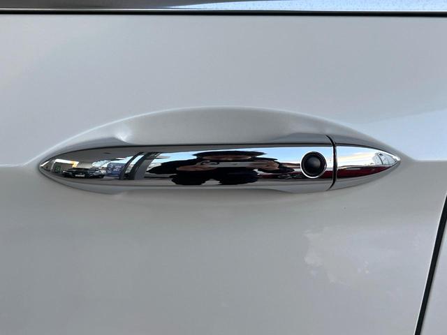 アコードハイブリッド ＥＸ　ホンダセンシング　純正１８インチアルミ　ブラックハーフレザーシート　パドルシフト　電動サンシェード　メモリー機能付きパワーシート　ＬＥＤヘッドライト＆フォグ　革巻きステアリング　純正ＨＤＤナビ　禁煙（34枚目）