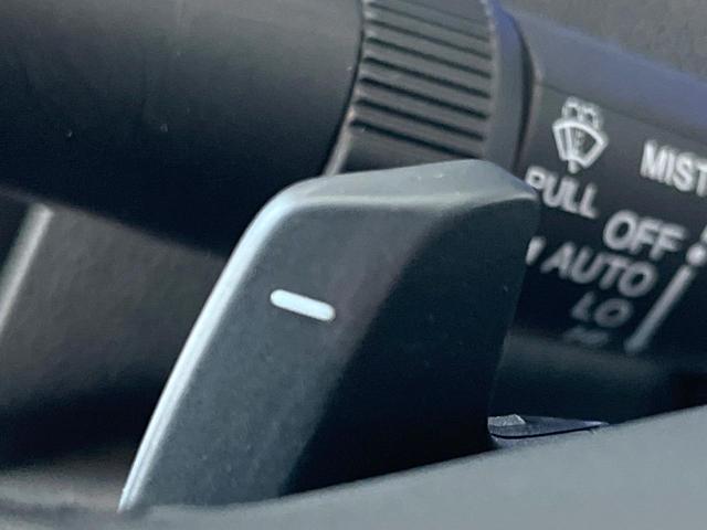 アコードハイブリッド ＥＸ　ホンダセンシング　純正１８インチアルミ　ブラックハーフレザーシート　パドルシフト　電動サンシェード　メモリー機能付きパワーシート　ＬＥＤヘッドライト＆フォグ　革巻きステアリング　純正ＨＤＤナビ　禁煙（48枚目）