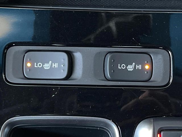 アコードハイブリッド ＥＸ　ホンダセンシング　純正１８インチアルミ　ブラックハーフレザーシート　パドルシフト　電動サンシェード　メモリー機能付きパワーシート　ＬＥＤヘッドライト＆フォグ　革巻きステアリング　純正ＨＤＤナビ　禁煙（67枚目）