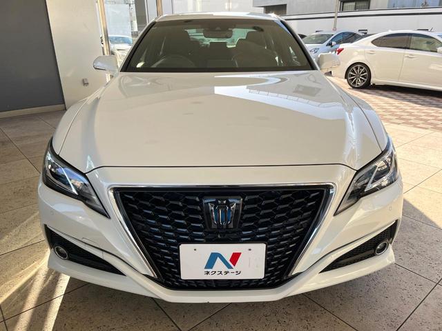 クラウンハイブリッド Ｓ　Ｃパッケージ　セーフティセンス　ブラインドスポットモニター　純正１７インチアルミ　イージークローザー　パドルシフト　ブラックファブリックシート　ステアリングヒーター　純正ＳＤナビ　スーパーライブサウンド　ＥＴＣ（15枚目）