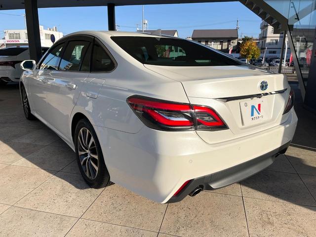 クラウンハイブリッド Ｓ　Ｃパッケージ　セーフティセンス　ブラインドスポットモニター　純正１７インチアルミ　イージークローザー　パドルシフト　ブラックファブリックシート　ステアリングヒーター　純正ＳＤナビ　スーパーライブサウンド　ＥＴＣ（32枚目）