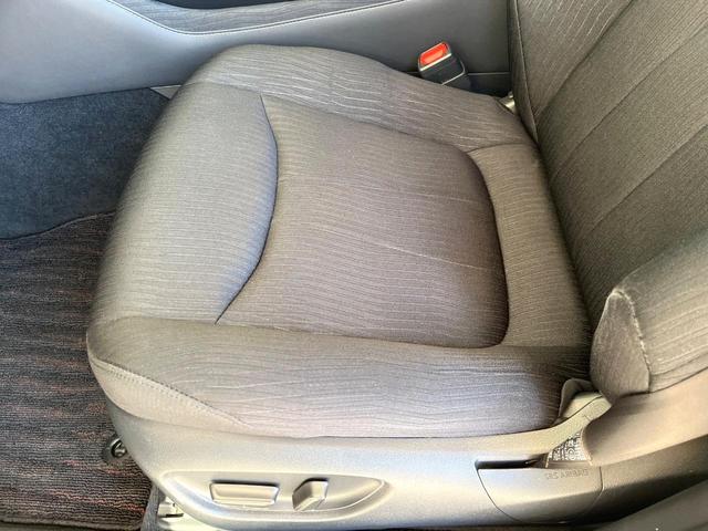 クラウンハイブリッド Ｓ　Ｃパッケージ　セーフティセンス　ブラインドスポットモニター　純正１７インチアルミ　イージークローザー　パドルシフト　ブラックファブリックシート　ステアリングヒーター　純正ＳＤナビ　スーパーライブサウンド　ＥＴＣ（38枚目）