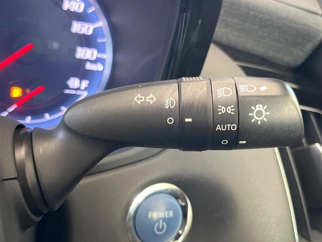 クラウンハイブリッド Ｓ　Ｃパッケージ　セーフティセンス　ブラインドスポットモニター　純正１７インチアルミ　イージークローザー　パドルシフト　ブラックファブリックシート　ステアリングヒーター　純正ＳＤナビ　スーパーライブサウンド　ＥＴＣ（51枚目）