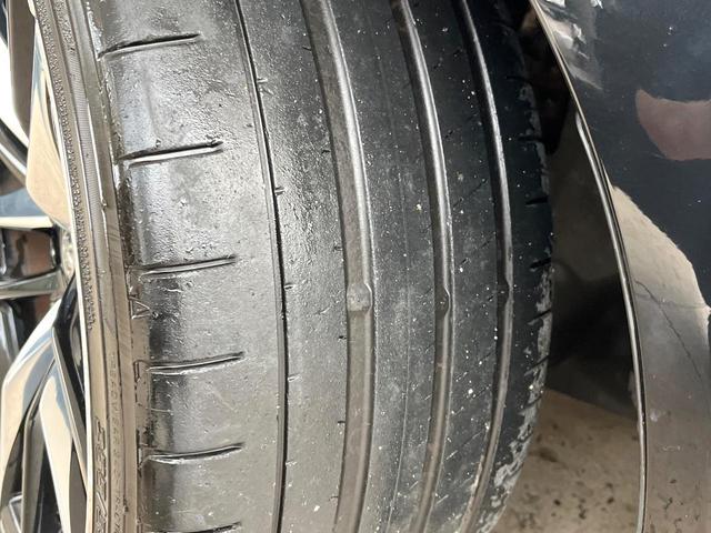 スープラ ＲＺ　ＪＢＬプレミアムサウンド　プリクラッシュセーフティ　ブラインドスポットモニター　純正１９インチアルミ　ブラックハーフレザーシート　パドルシフト　６灯式ＬＥＤヘッドライト　パワーシート　シートヒーター（21枚目）