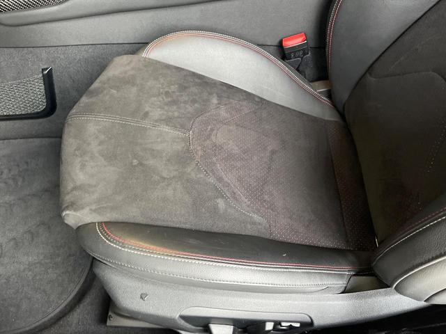 スープラ ＲＺ　ＪＢＬプレミアムサウンド　プリクラッシュセーフティ　ブラインドスポットモニター　純正１９インチアルミ　ブラックハーフレザーシート　パドルシフト　６灯式ＬＥＤヘッドライト　パワーシート　シートヒーター（35枚目）